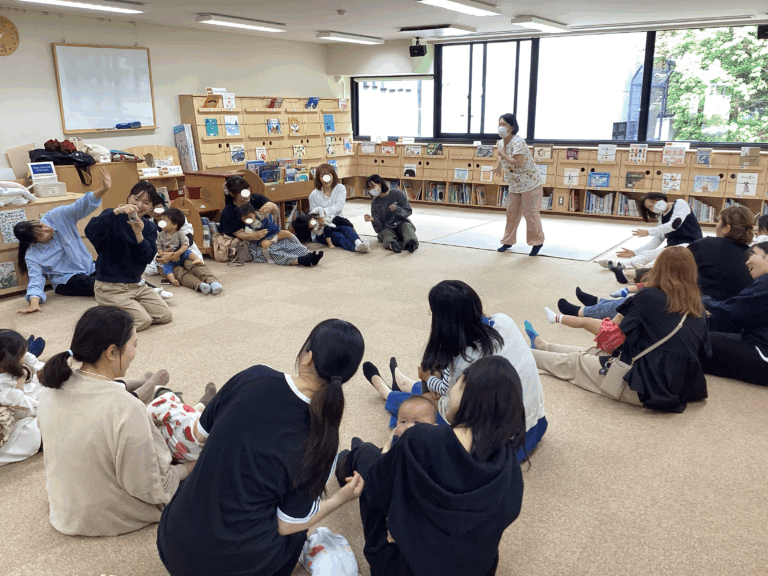 第1回「すくすくくらぶ めばえ わかば(1歳児、2歳児の親子クラス)」を開催しました。
